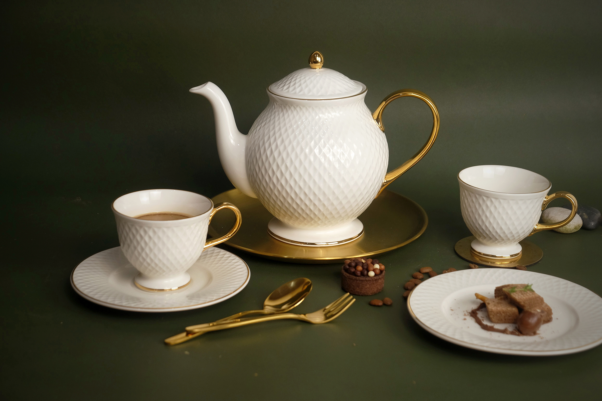 E'Clat Teapot and Cup & Saucer Set 13pcs