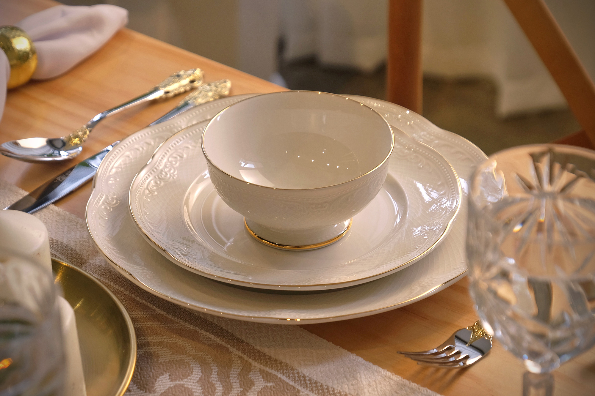 Noble Gold Dinner Plate