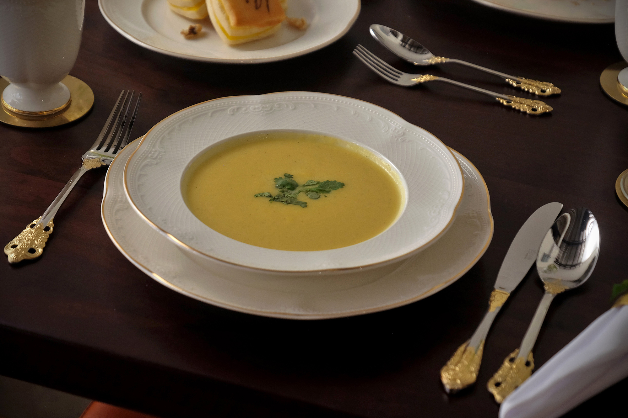 Noble Gold Soup Plate