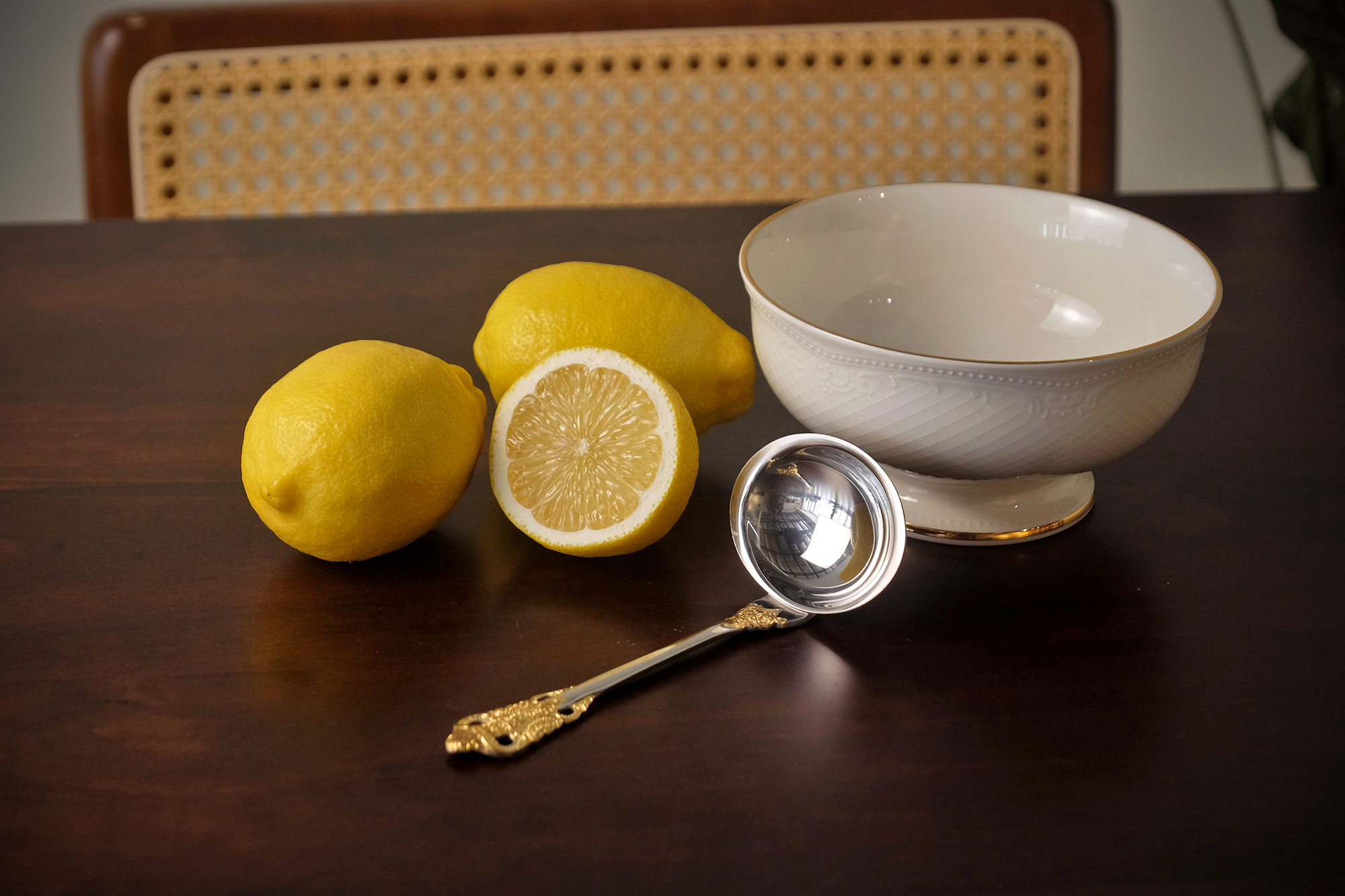 Noble Gold Salad Bowl