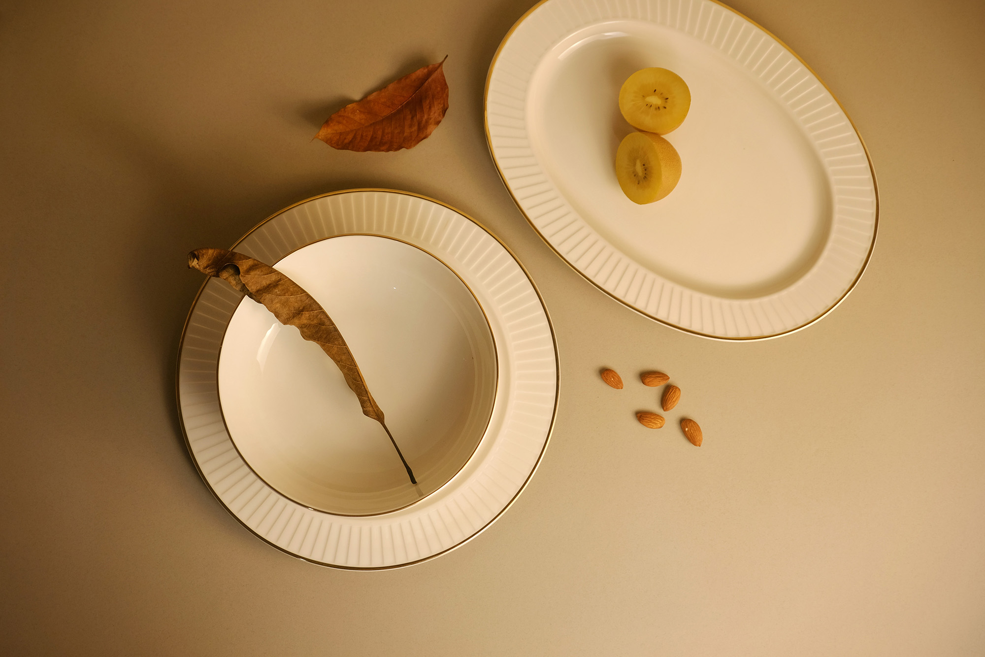 Drape Gold Round Platter