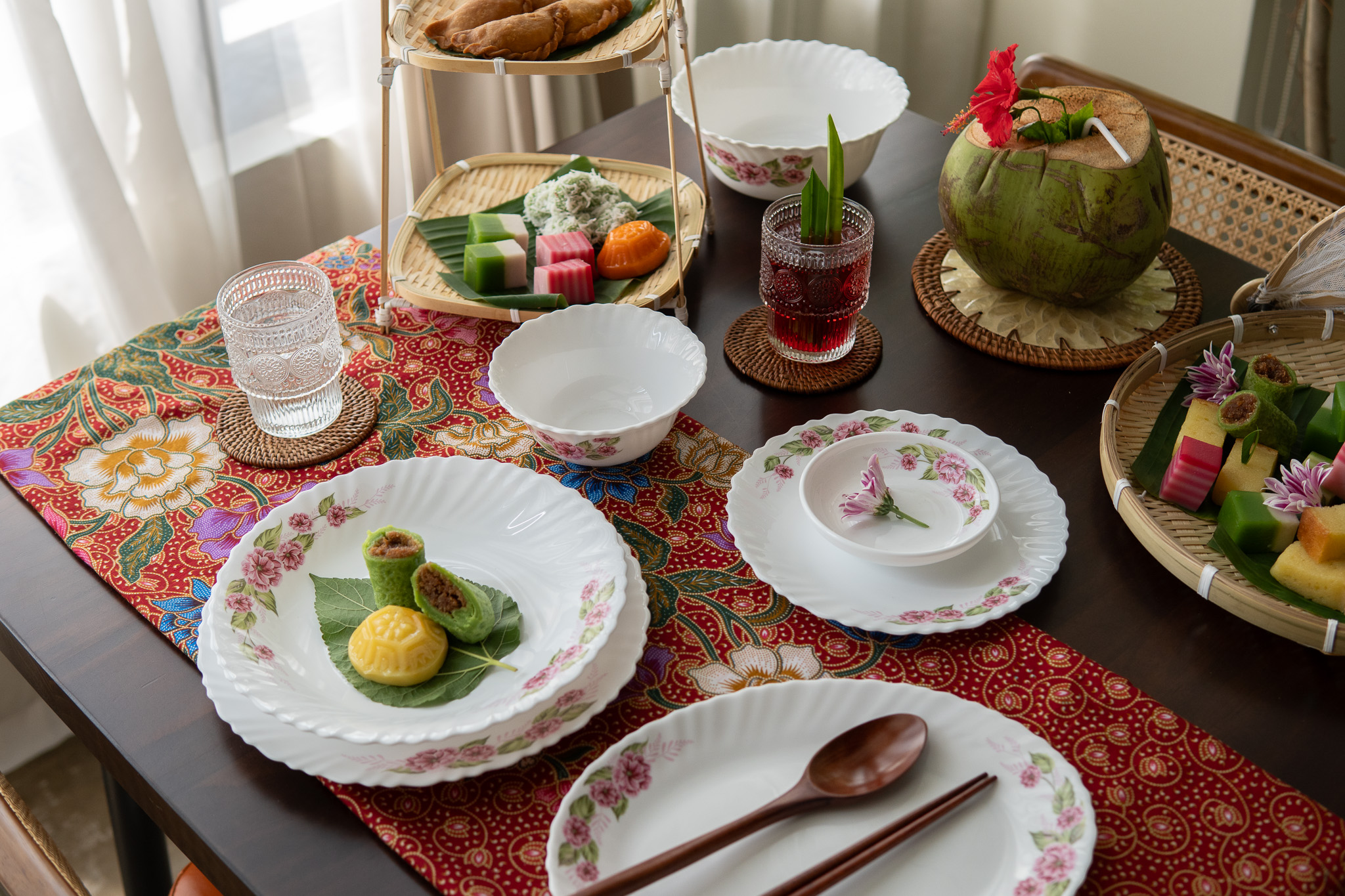 Dinexe Opal Glass Dinnerware Set 24pcs - Wavy Camellia Bloom