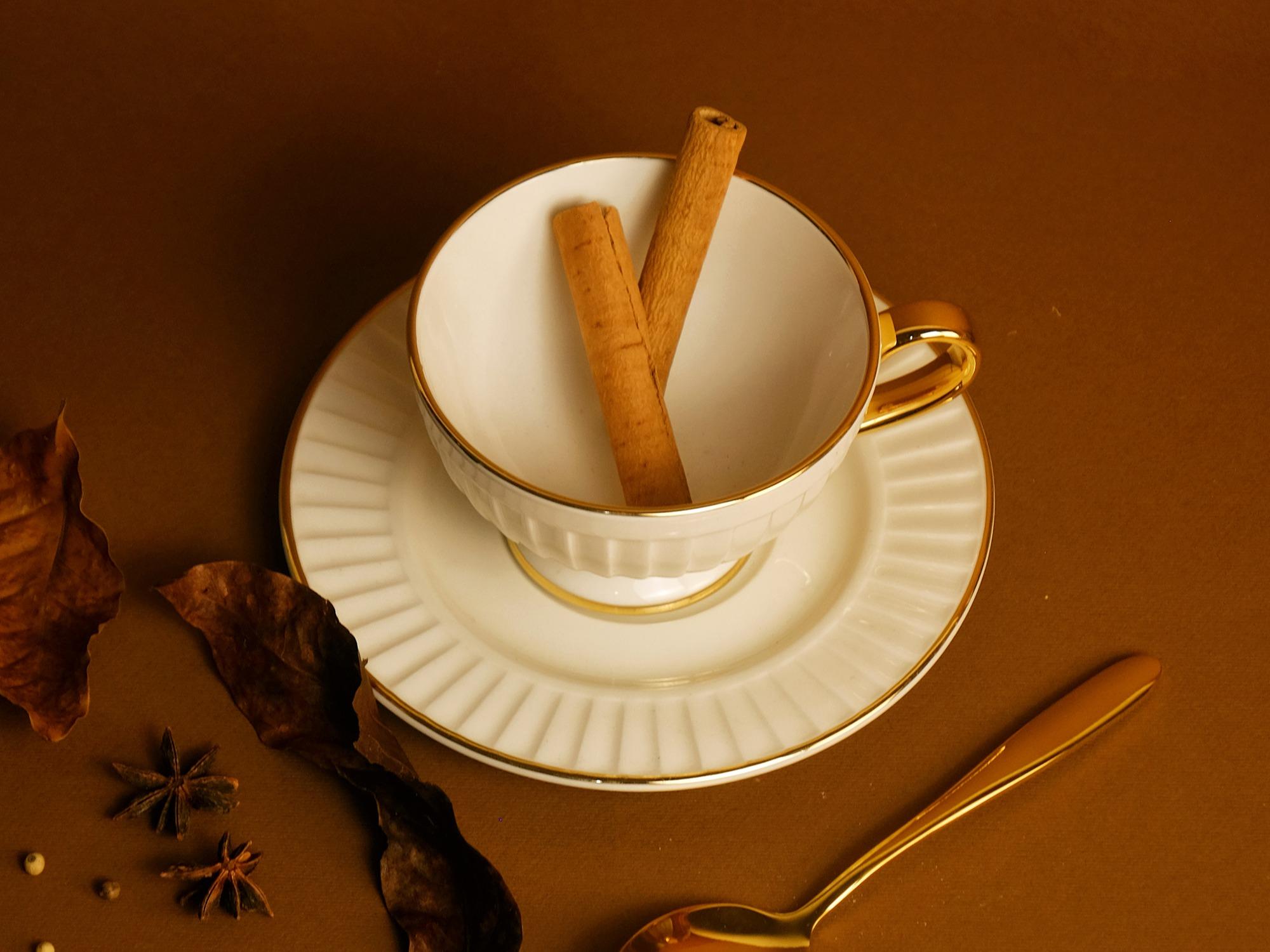 Drape Gold Teapot and Cup & Saucer Set 13pcs