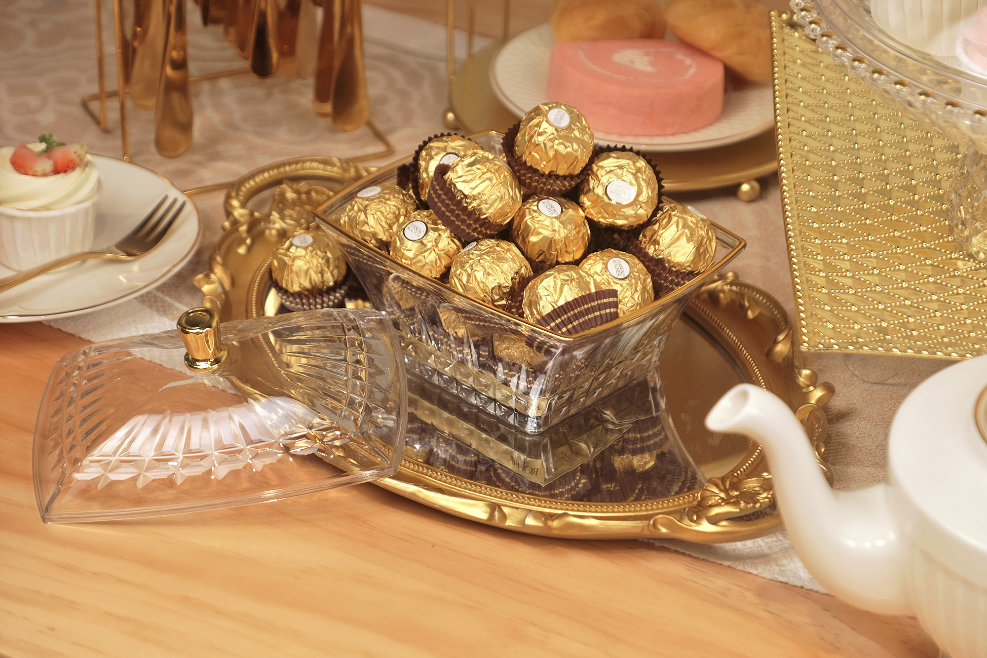 Fabian PET Square Serving Candy Bowl With Lid 16.5cm