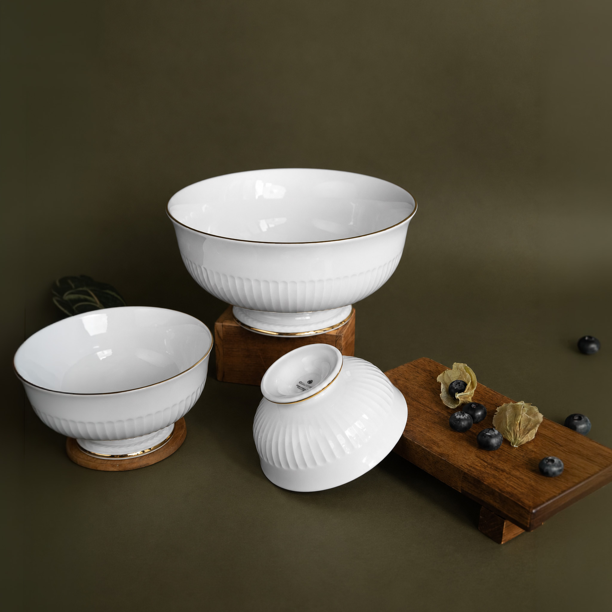 Athena Gold Footed Compote Bowl